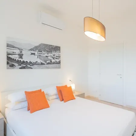 White View Como