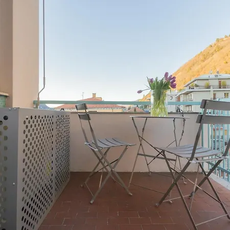 White View Apartamento Como