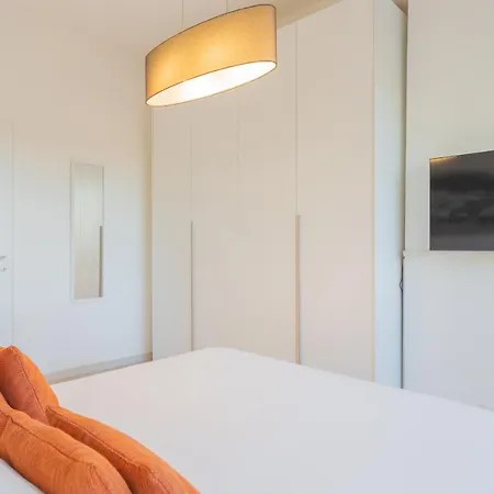 White View By Rent Apartmán