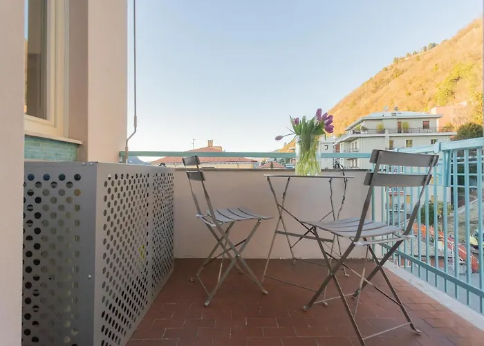 White View Apartamento Como